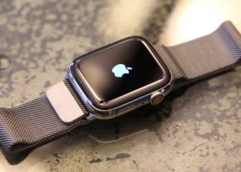 Next Apple Watch could include new ceramic and titanium models