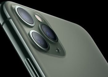 Apple lack of Services