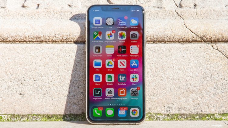 ‘Hundreds Of Millions’ of iOS Devices Affected by ‘unfixable’ iPhone Flaw
