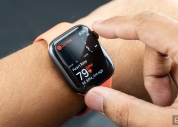 New York Doctor Sues Apple Over Irregular Heartbeat Detection