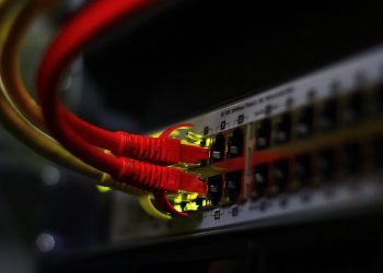 Internet Service Down In karachi As Fire Erupts At Cybernet