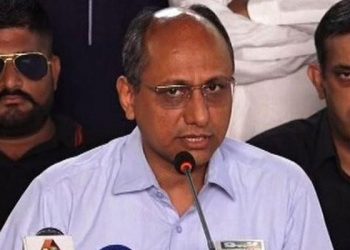 Govt Mulling Reopening Schools With Compliance Of COVID-19