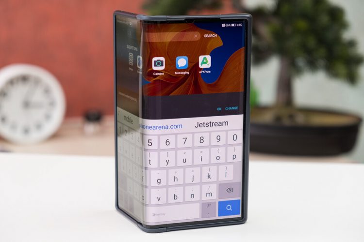 Upcoming Folding Phones From Huawei and Xiaomi Will Reportedly Use Ultra Thin Glass