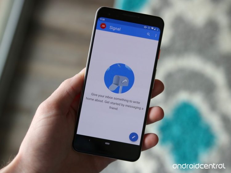 Signal Now Lets You Blur Faces In Photos