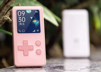 Xiaomi Youpin crowdfunds new Qin AI Phone for kids that looks like a GameBoy