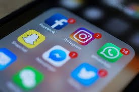 Facebook Instagram & Messenger