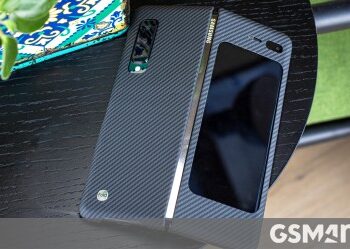 Samsung Galaxy Z Fold 3 Leak Disappoints With Inferior Display