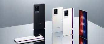 Pre-orders for iQOO 8 and iQOO 8 Pro are now up via Giztop