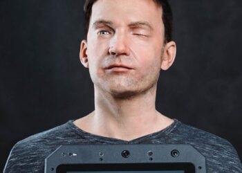 Tech Company will pay you US $200,000 to have your face Imprinted on Robots