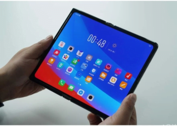 Possible Oppo Foldable Phone Listed on Geekbench with Snapdragon 888 SoC, Camera Details Also Leaked