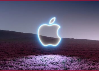 Apple becomes the first corporation in the United States to surpass a market worth of $3 trillion