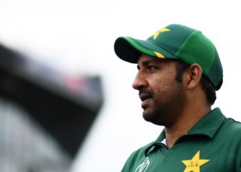 In Girls College controversy, Administrator Karachi defends Sarfaraz Ahmed
