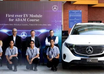 Mercedes-Benz is offering an electric car course