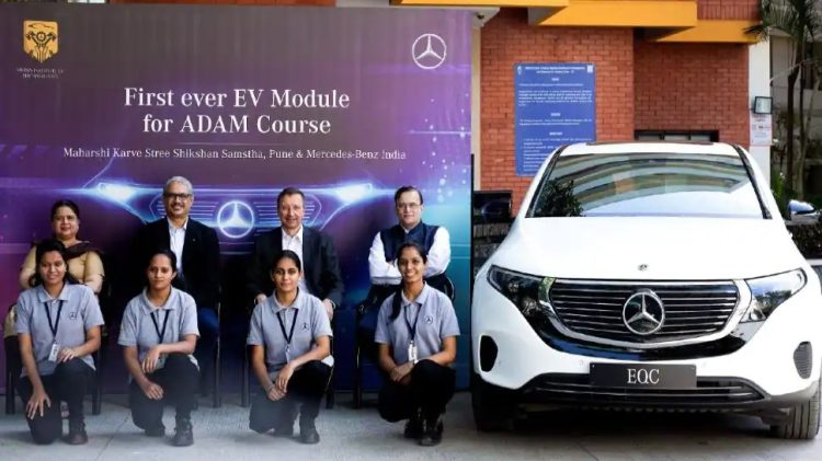 Mercedes-Benz is offering an electric car course