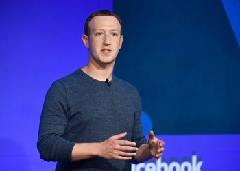 Meta's (Facebook) stock drops 20% after it loses daily users for the first time