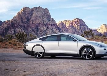 This year, a Dutch company will debut a solar-powered electric vehicle