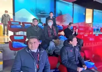 Video of PM Imran Khan's candid conversation with Fawad Chaudhry on China has gone viral