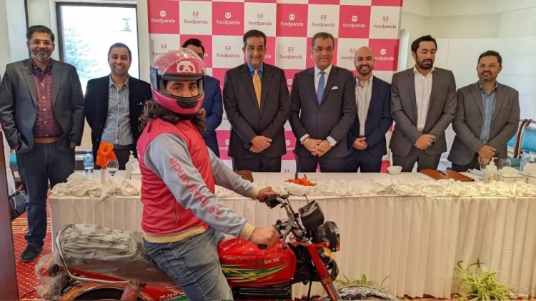 foodpanda Collaborates with Climate Change Ministry to Launch First e-Bikes for e-Commerce
