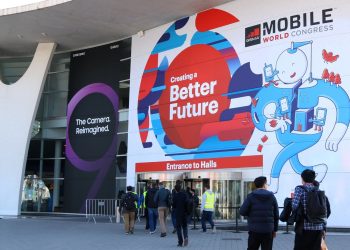 £30 million cooperation between UK and GSMA is assisting people in humanitarian emergencies with mobile and digital aid