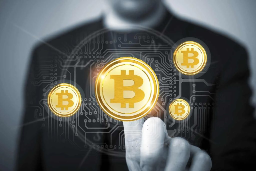 Bitcoin remains above $40K following the Fed's hike, and Avalanche's AVAX leads gains among Crypto majors