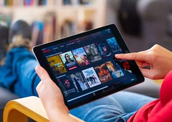 Sharing a Netflix login credentials will soon incur a fee