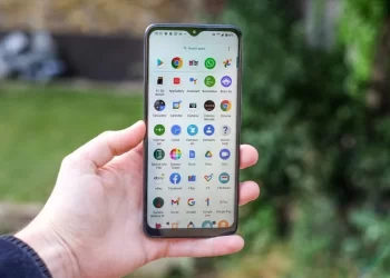 Android 12 is now available for the Motorola Moto G50