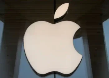 As China's Covid-19 curbs squeeze suppliers, Apple and Dell face delivery delays