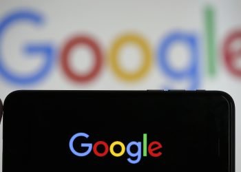 Google adds a ‘reject all' button to their perplexing cookie banner, Europe