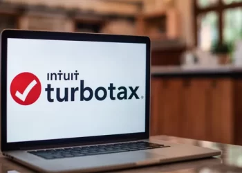 Sen. Warren accused TurboTax of "shady business practises" and a "flawed" free filing service