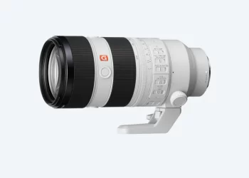 Sony's latest zoom lens is a viable rival to Canon and Nikon