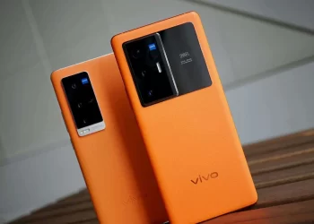 Vivo flaunt the X80 Series, which features impressive cameras and fast charging at 80W