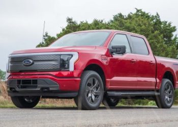 First drive of the Ford F-150 lighting: Quite Strom