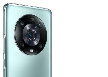 Honor's new phone features 100W wireless charging & premium detail