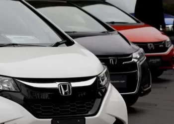 In April, car sales fell by 18%