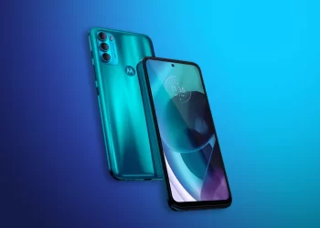 Motorola Moto G82 is available with a bigger screen & 5000 mAh battery
