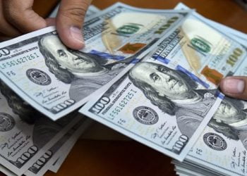 Pak Rupee sees no relief, dollar went to Rs. 201 in interbank trading