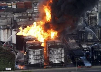 A brave driver escapes the sight of a flaming oil truck to save lives