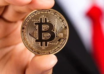 As the crypto collapse worsens, Bitcoin drops to a new 18-month low