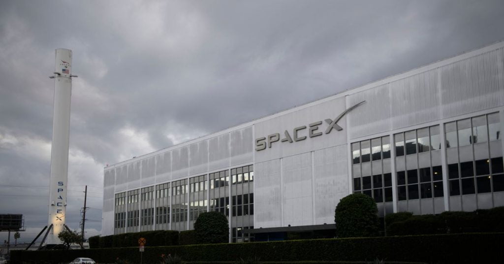 Experts think SpaceX's firings violate US labor law