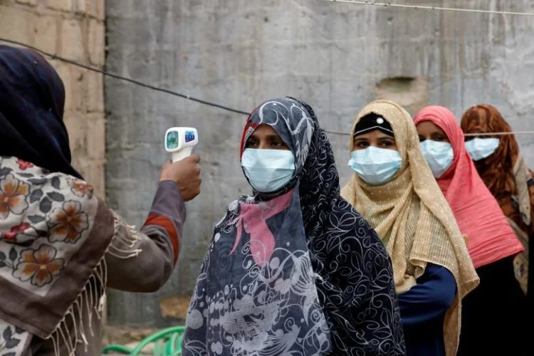 In Karachi, COVID-19 positivity rate goes higher than 22%