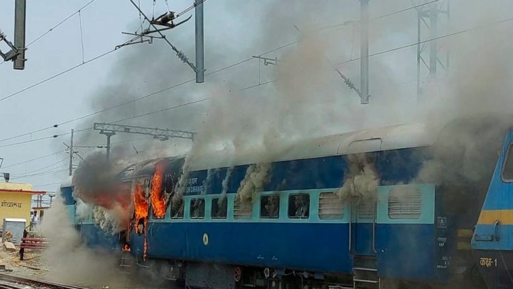 India set on fire by protesters over new short-term military jobs policy