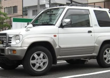 Mitsubishi is bringing back the Mini Pajero as a Suzuki Jimny competitor