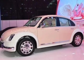 ORA Ballet Cat, inspired by the VW Beetle, has made its debut in China