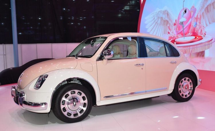 ORA Ballet Cat, inspired by the VW Beetle, has made its debut in China