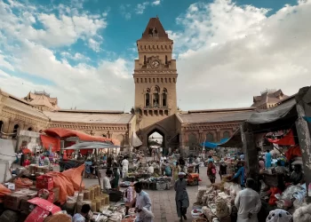 Sindh Govt. orders markets must be closed at 9 p.m. to save energy