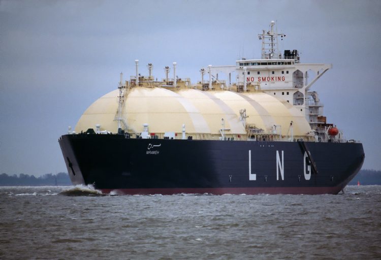 Due to the expensiveness of LNG tenders, Pakistan's power problem may worsen