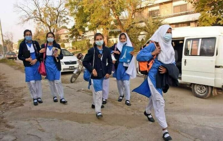 Confusion over extension in summer vacations in Karachi