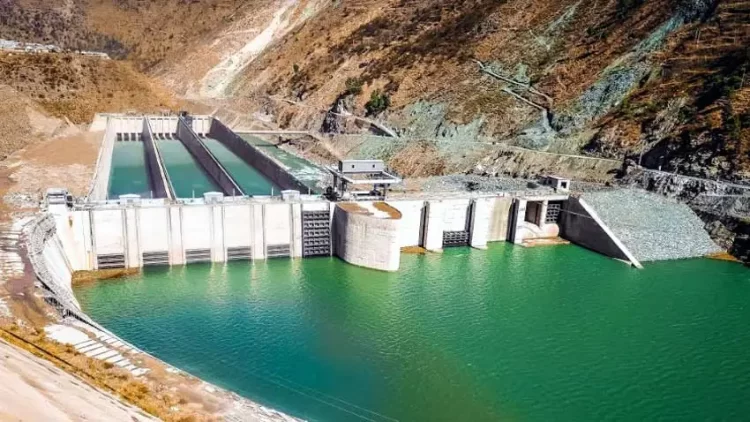 A project of 969MW has been halted after damage identified