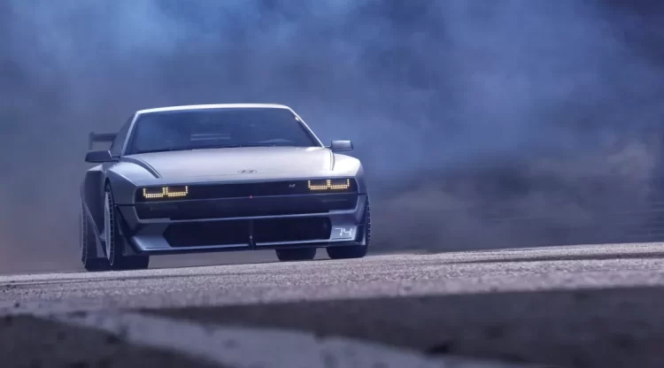 Hyundai unveiled a retro-styled electric-hydrogen hybrid concept automobile