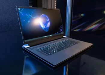 In Alienware's 17-inch gaming laptops, you can now specify a blazing 480Hz display